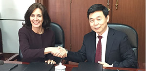IDS Director Melissa Leach and DRC Director General Cheng Guoqiang_H.Corbett, IDS